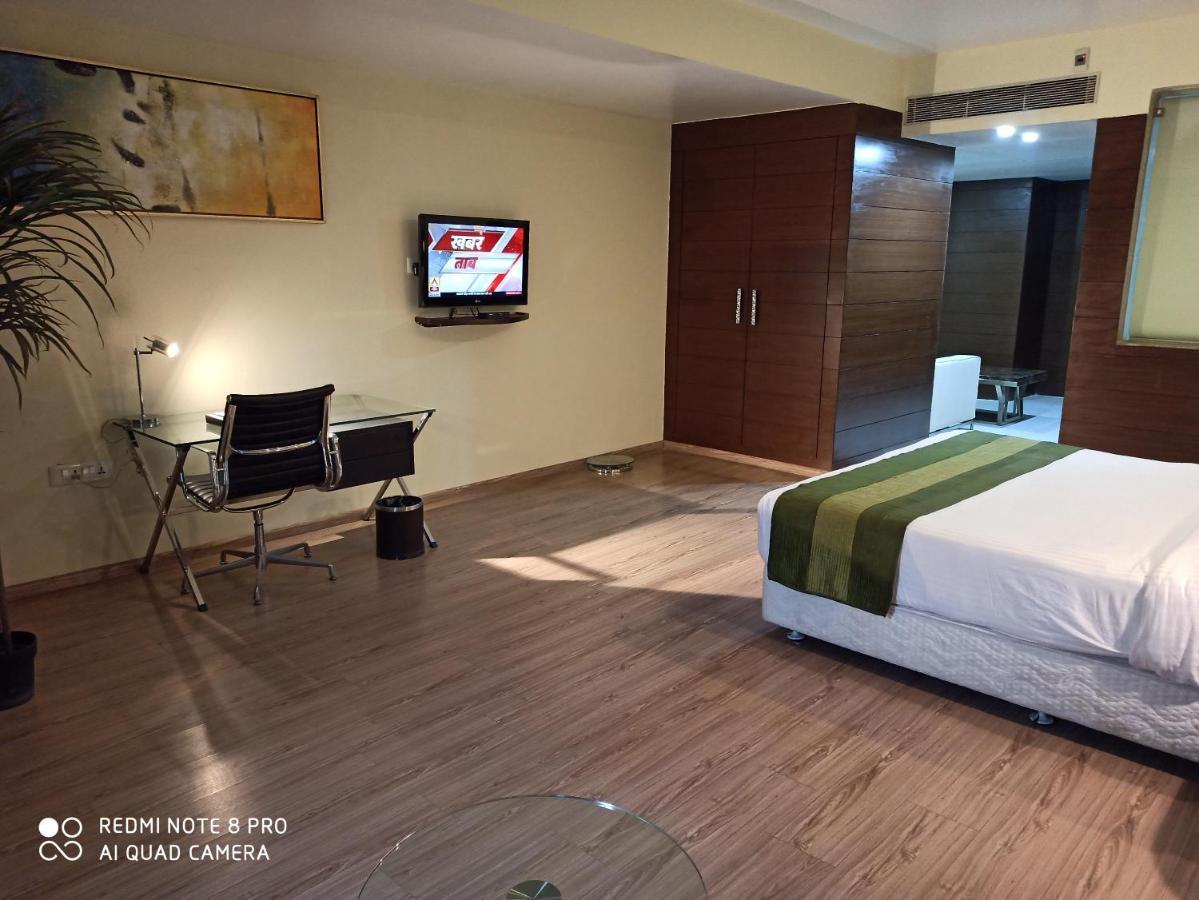 Hotel Patliputra Exotica Patna  Eksteriør billede