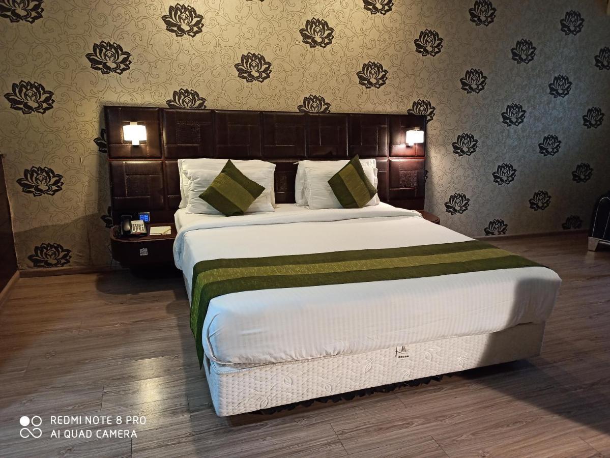 Hotel Patliputra Exotica Patna  Eksteriør billede