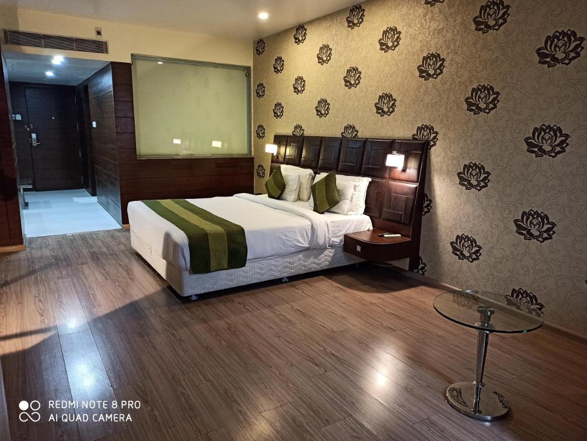 Hotel Patliputra Exotica Patna  Eksteriør billede